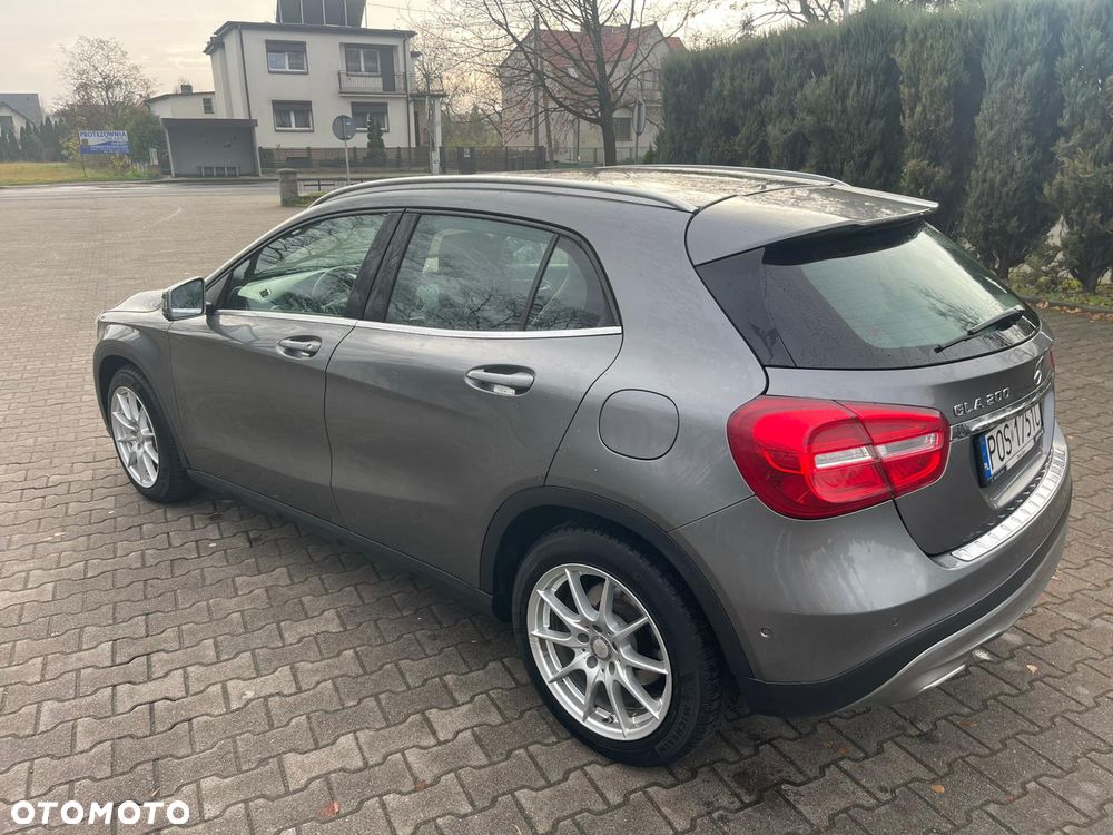 Mercedes-Benz GLA 200 7G-DCT AMG Line - 1