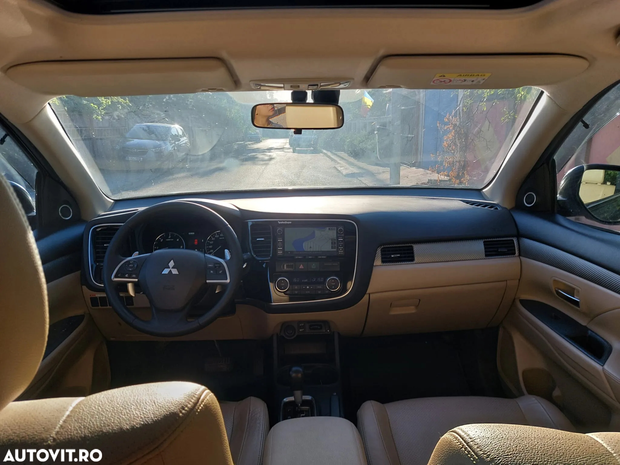 Mitsubishi Outlander 2.2L DI-D 6AT 4WD Intense+ A04 - 17
