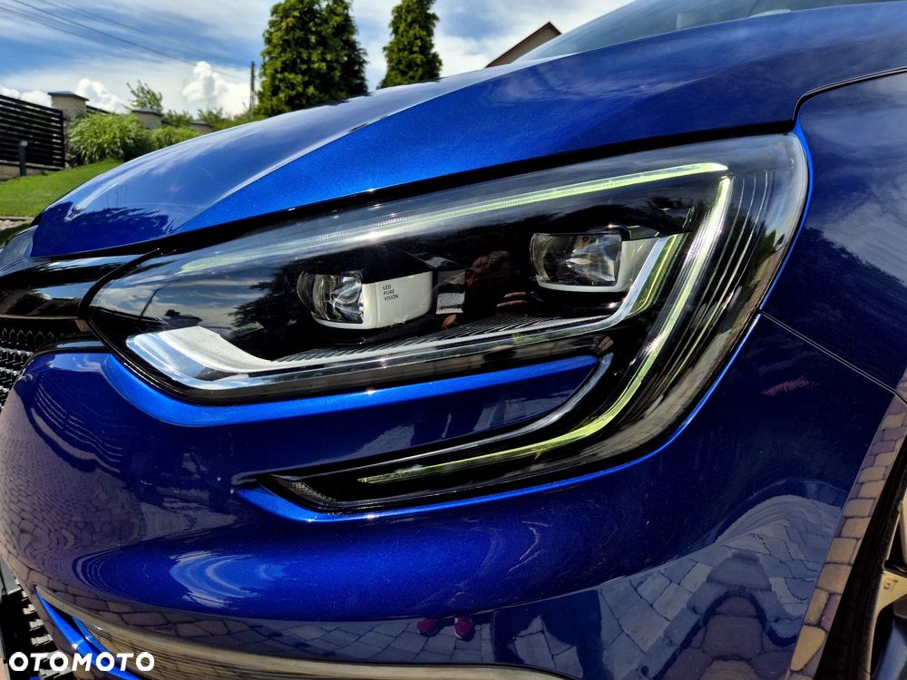 Renault Megane ENERGY TCe 205 EDC GT - 24