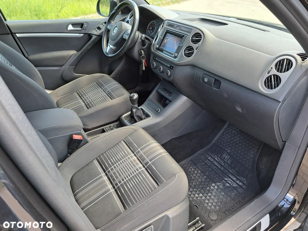 Volkswagen Tiguan - 16