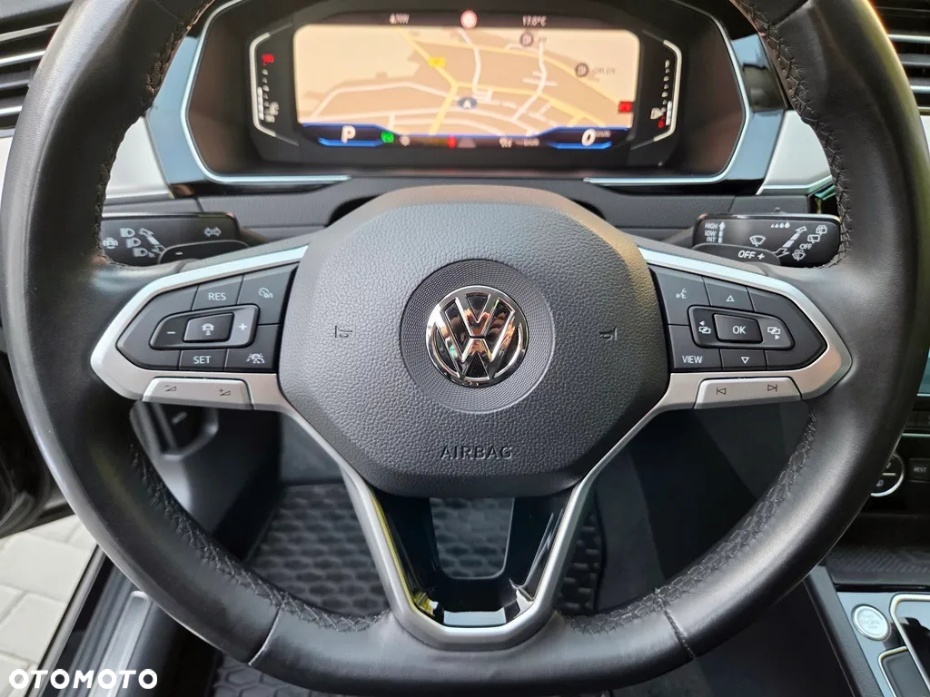 Volkswagen Passat - 20