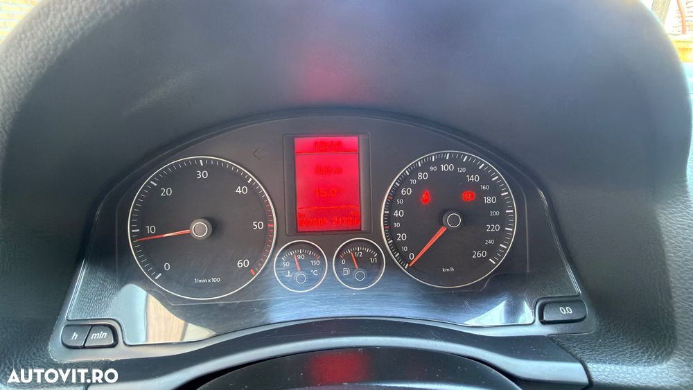 Volkswagen Jetta 1.9 TDI Comfortline - 10