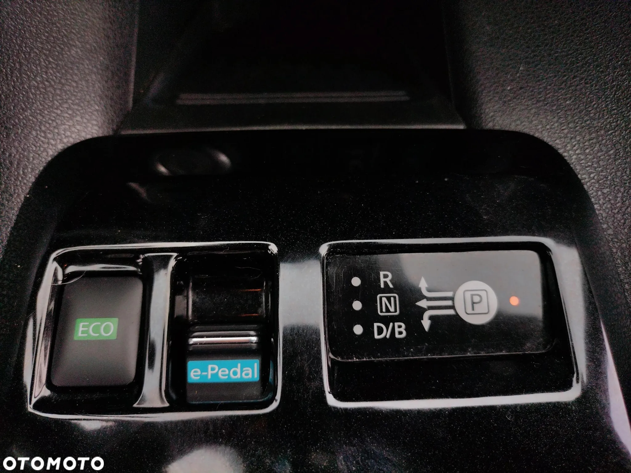 Nissan Leaf 40kWh N-Connecta - 21