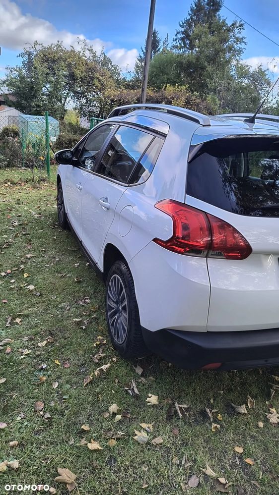 Peugeot 2008 - 9