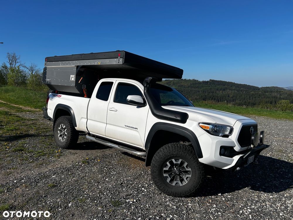 Toyota Tacoma - 6