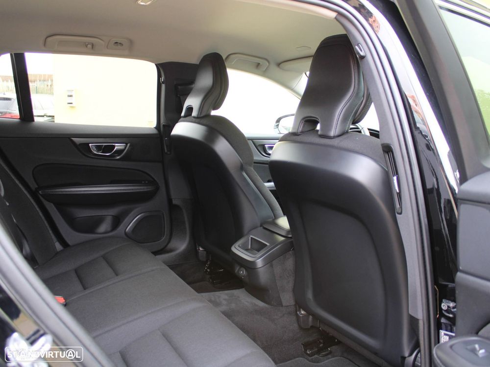 Volvo V60 2.0 D3 Momentum Plus Geartronic - 50