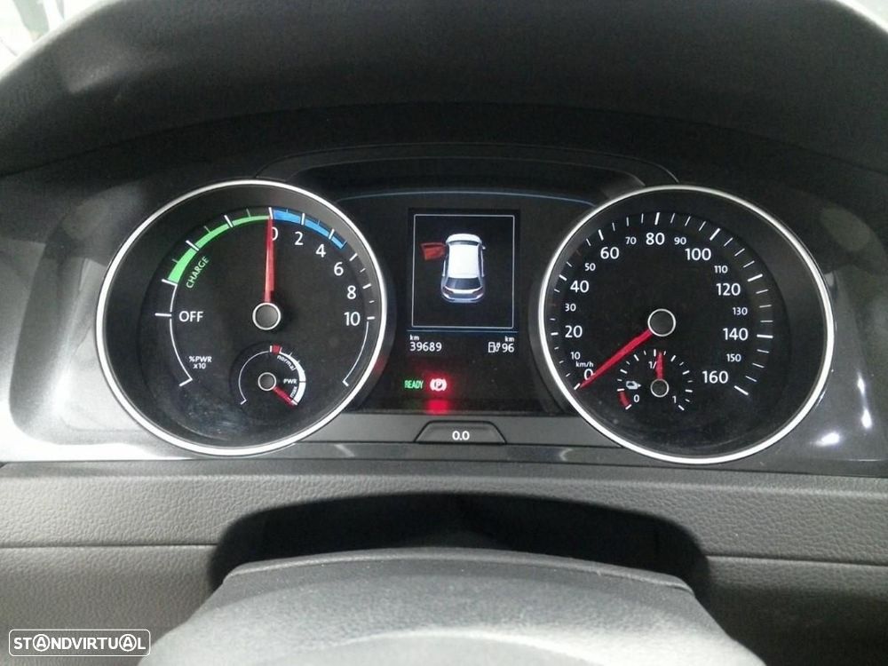 VW e-Golf AC/DC - 5