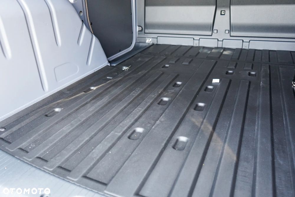 Volkswagen Caddy Cargo - 16