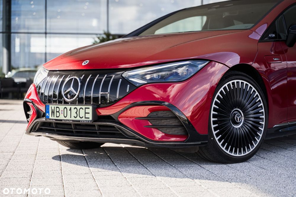 Mercedes-Benz EQE - 2