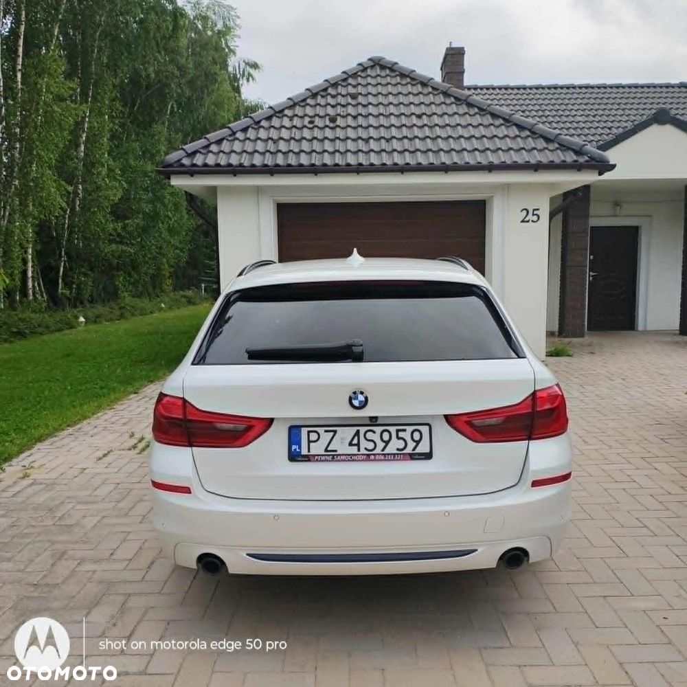 BMW Seria 5 518d Sport Line - 21