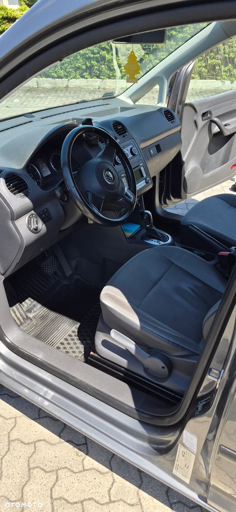 Volkswagen Caddy Highline Mixt DSG - 10