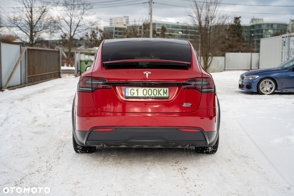 Tesla Model X - 19