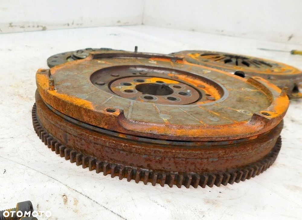 VW LT 28 II SPRINTER 2.5 99r SPRZĘGŁO KOMPLETNE DWUMASA - 4