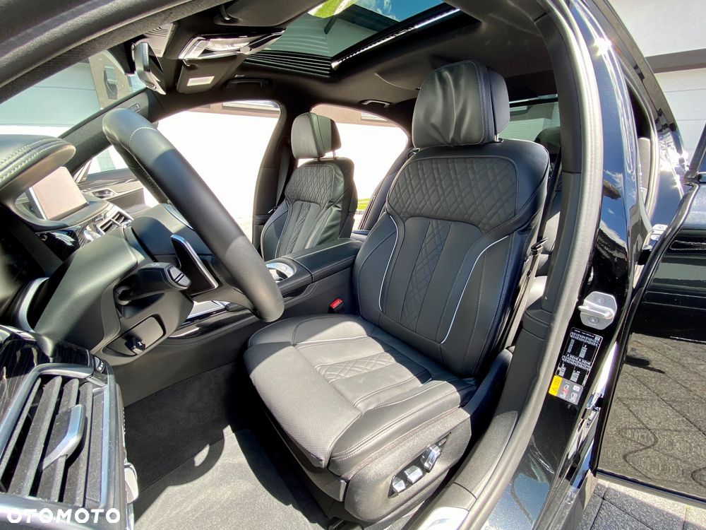 BMW Seria 7 745e sport - 20
