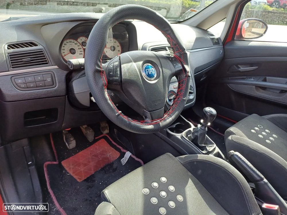 Fiat Grande Punto 1.9 M-Jet Sport - 5