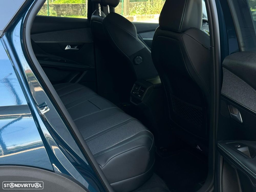 Peugeot 3008 1.6 Hybrid Allure Pack e-EAT8 - 43
