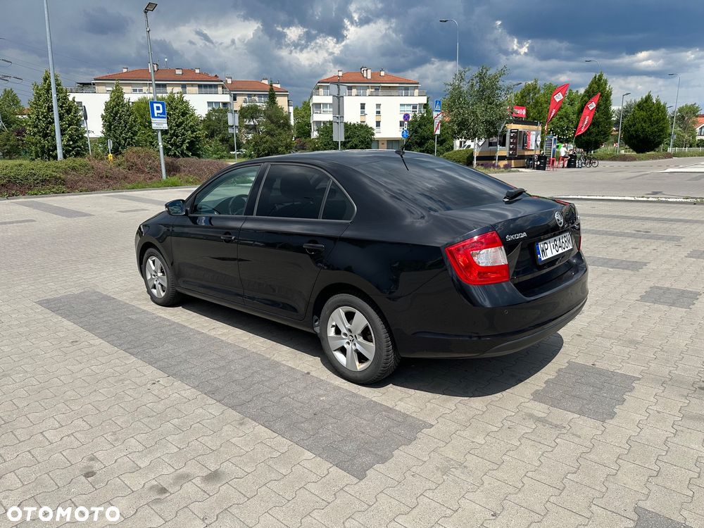 Skoda RAPID 1.2 TSI Ambition - 4