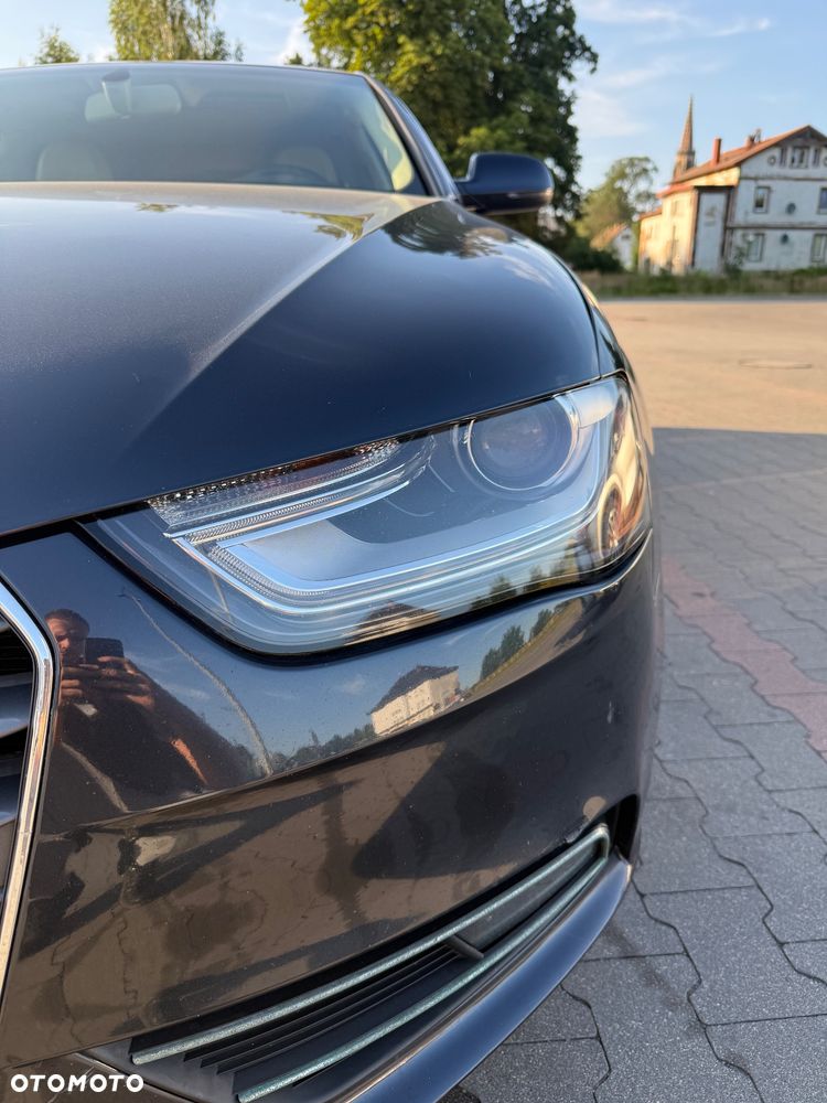 Audi A4 Limousine 2.0 TFSI multitronic Ambiente - 17