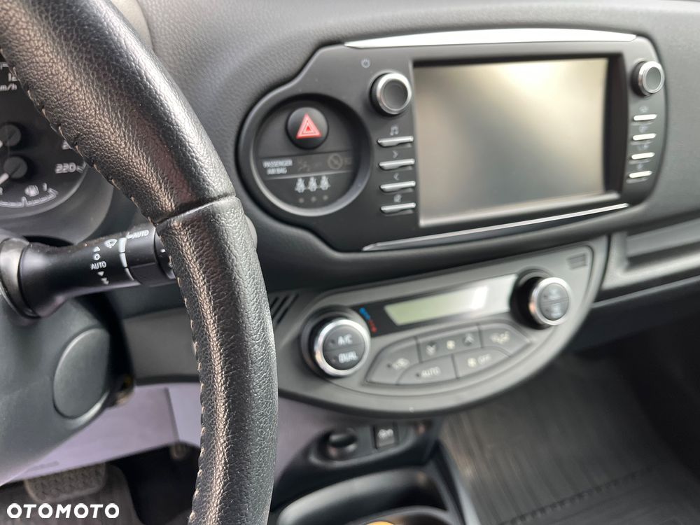 Toyota Yaris Hybrid 1.5 VVT-i Comfort - 8
