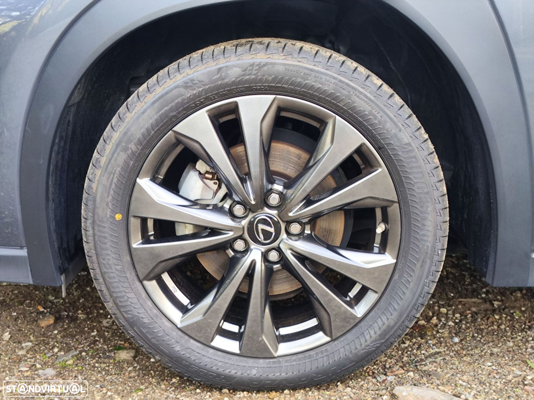 Lexus ux-250h Sport (Ecrã 12.3) - 16