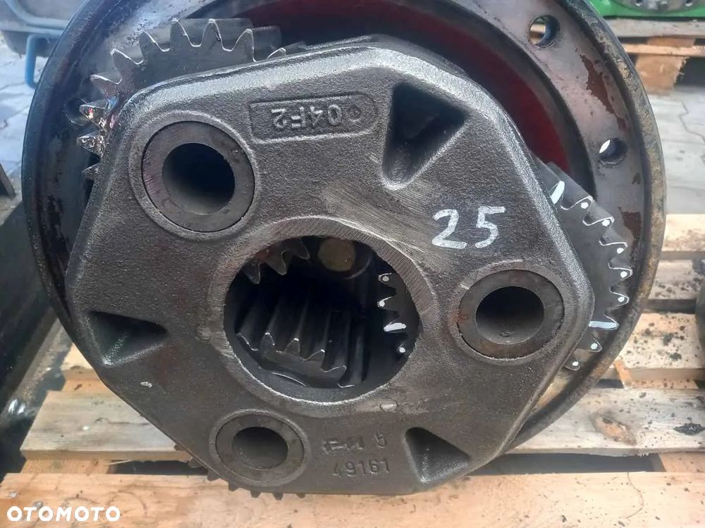 Zwolnica obudowa Case MXM155 - 5