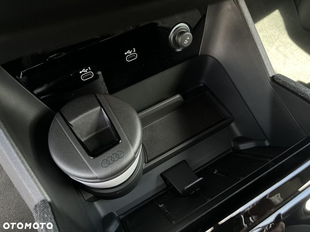 Audi Q6 e-tron - 34