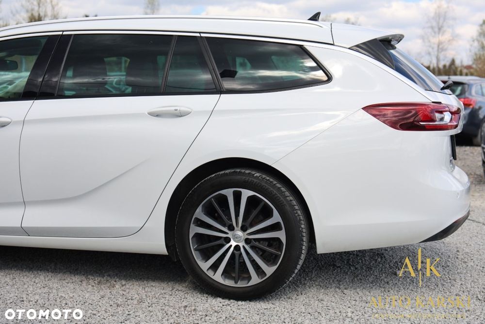 Opel Insignia - 35
