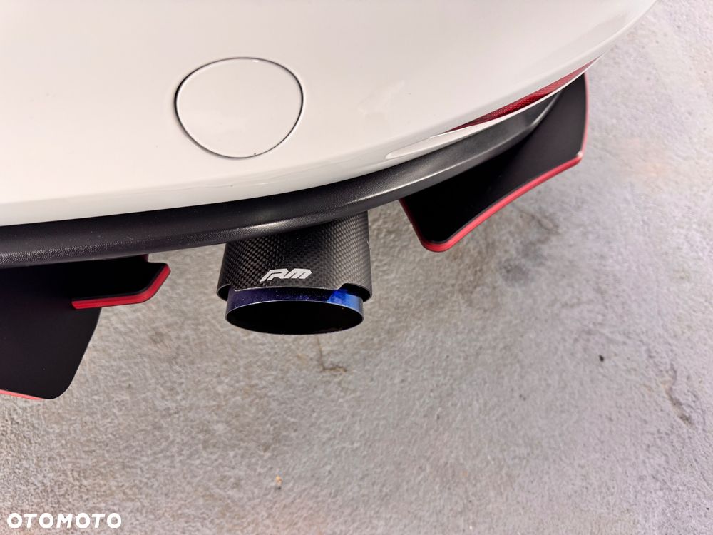 Volkswagen Golf GTI Performance BlueMotion Technology DSG - 11