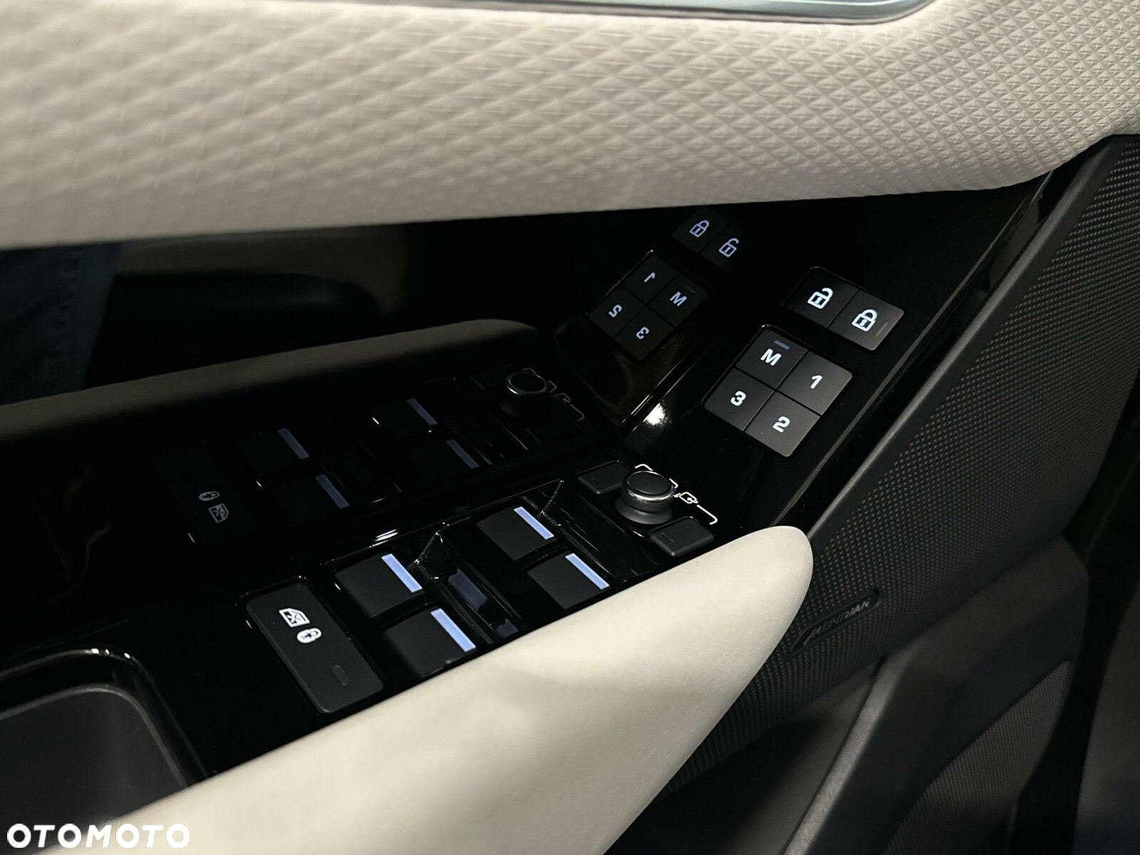 Land Rover Range Rover Velar - 19