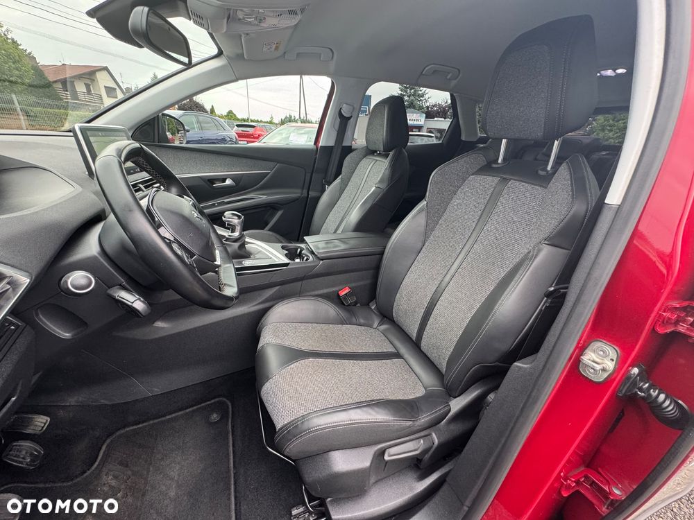 Peugeot 3008 PureTech 130 Stop & Start GPF Allure - 21