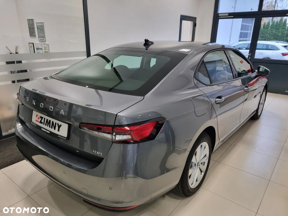 Skoda Superb 2.0 TSI Selection DSG - 13