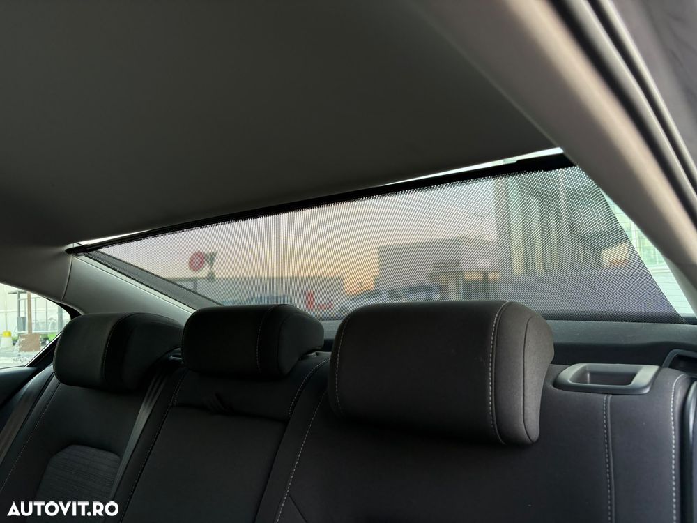 Volkswagen Passat - 18