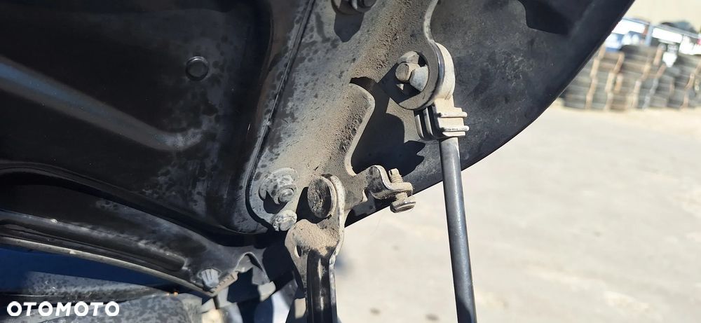 Volkswagen Golf V+ Maska Pokrywa Komory Silnika Kod Lakieru LC9Z - 33