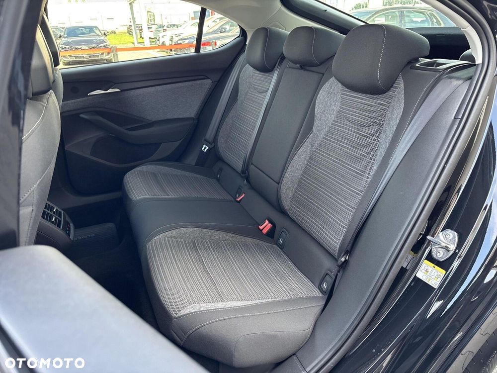 Skoda Superb 2.0 TDI SCR Selection DSG - 26