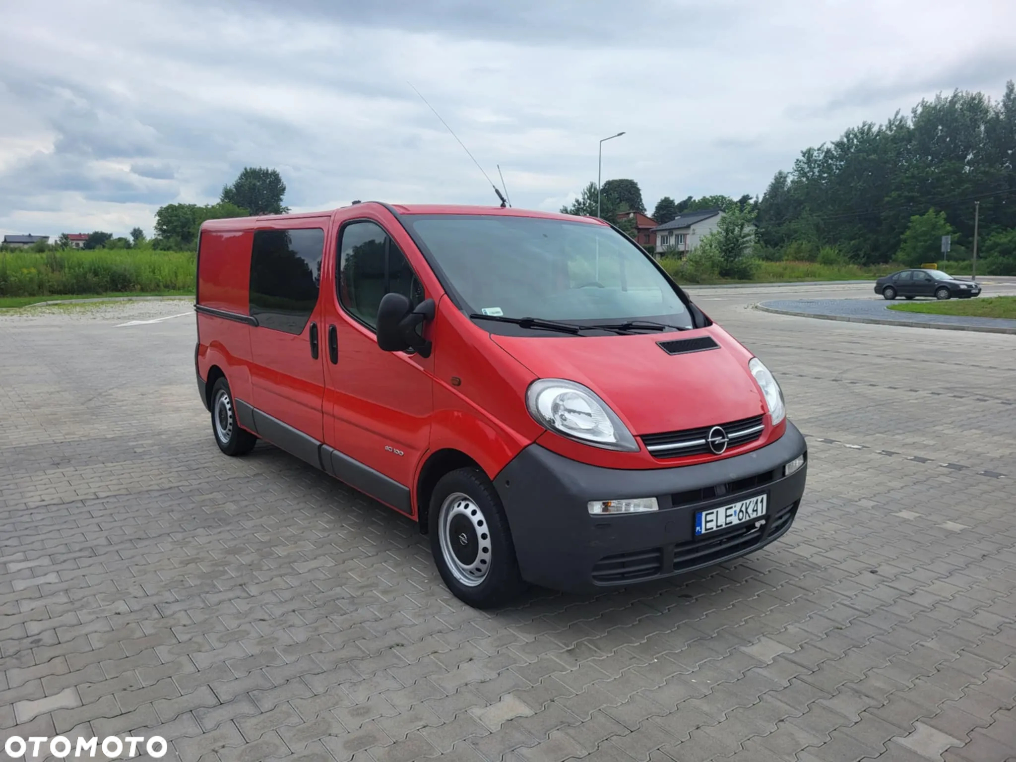 Opel Vivaro - 2