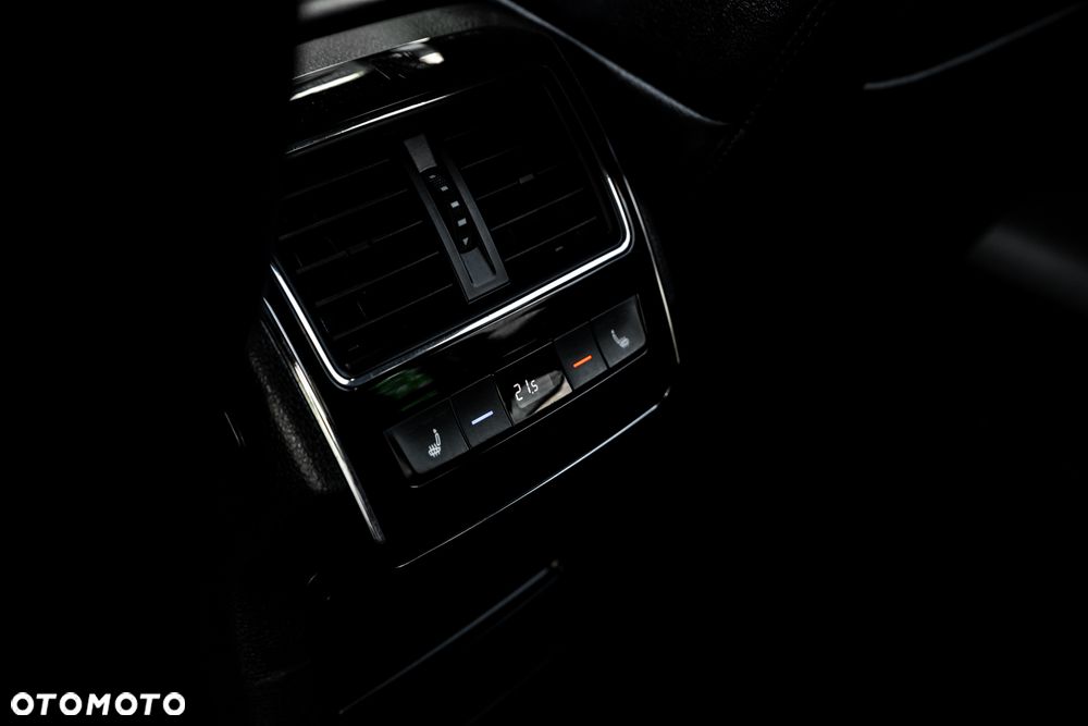 Skoda Superb 2.0 TDI 4x4 L&K DSG - 22