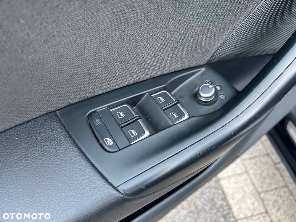 Audi Q3 2.0 TFSI Quattro Design S tronic - 24