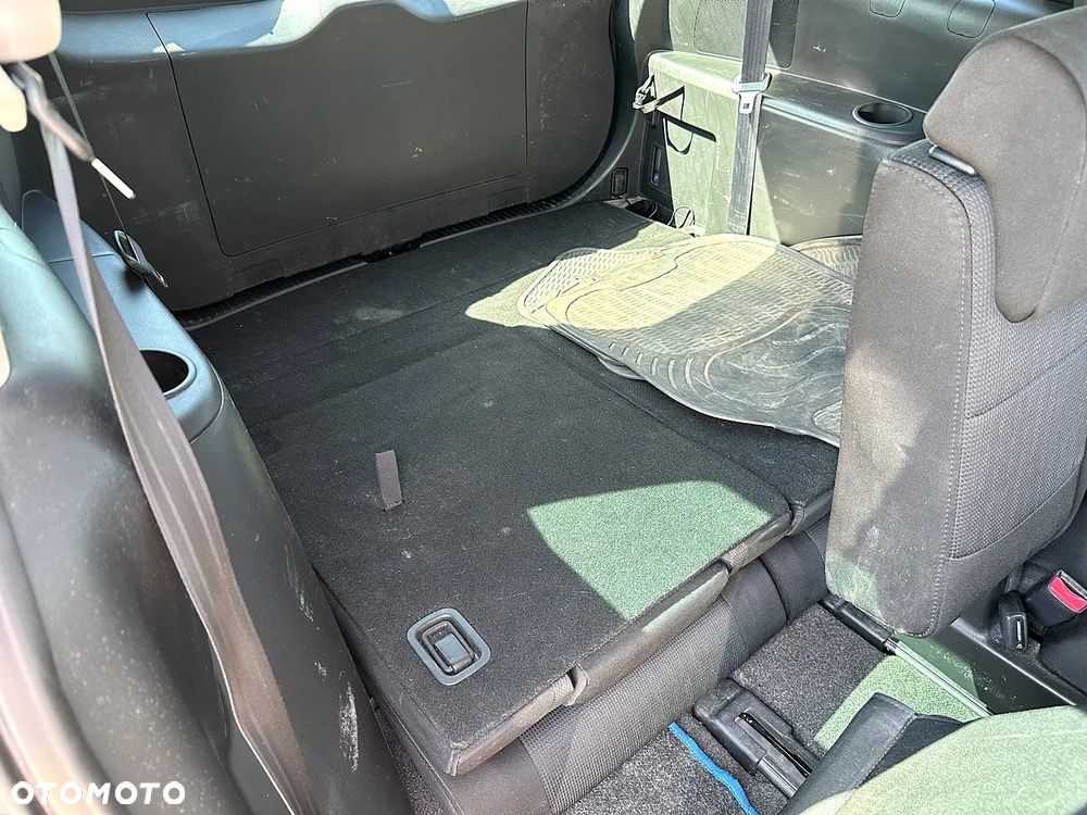 Mazda 5 2.0 CD DPF Comfort - 13