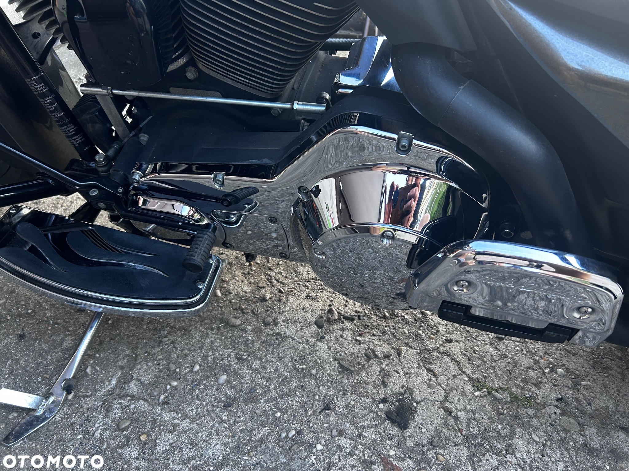 Harley-Davidson FLH Electra Glide - 5