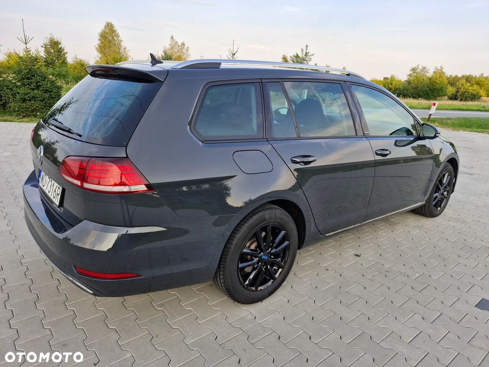 Volkswagen Golf - 31