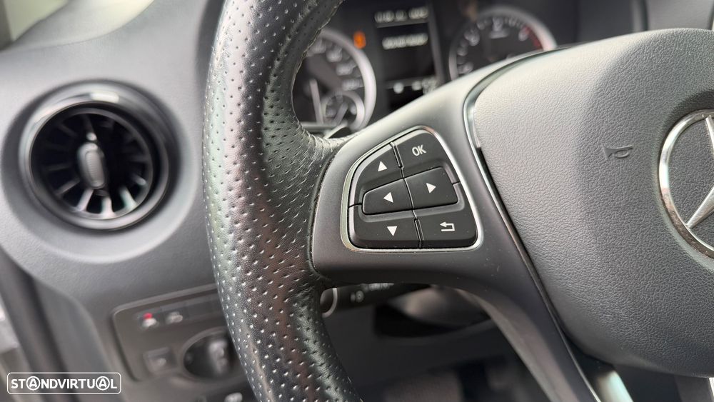 Mercedes-Benz Vito Tourer Longa Aut. SELECT - 22