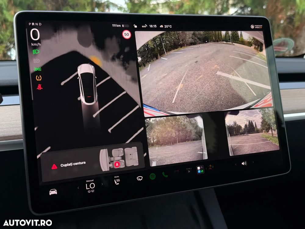 Tesla Model Y Long Range Dual Motor AWD - 9