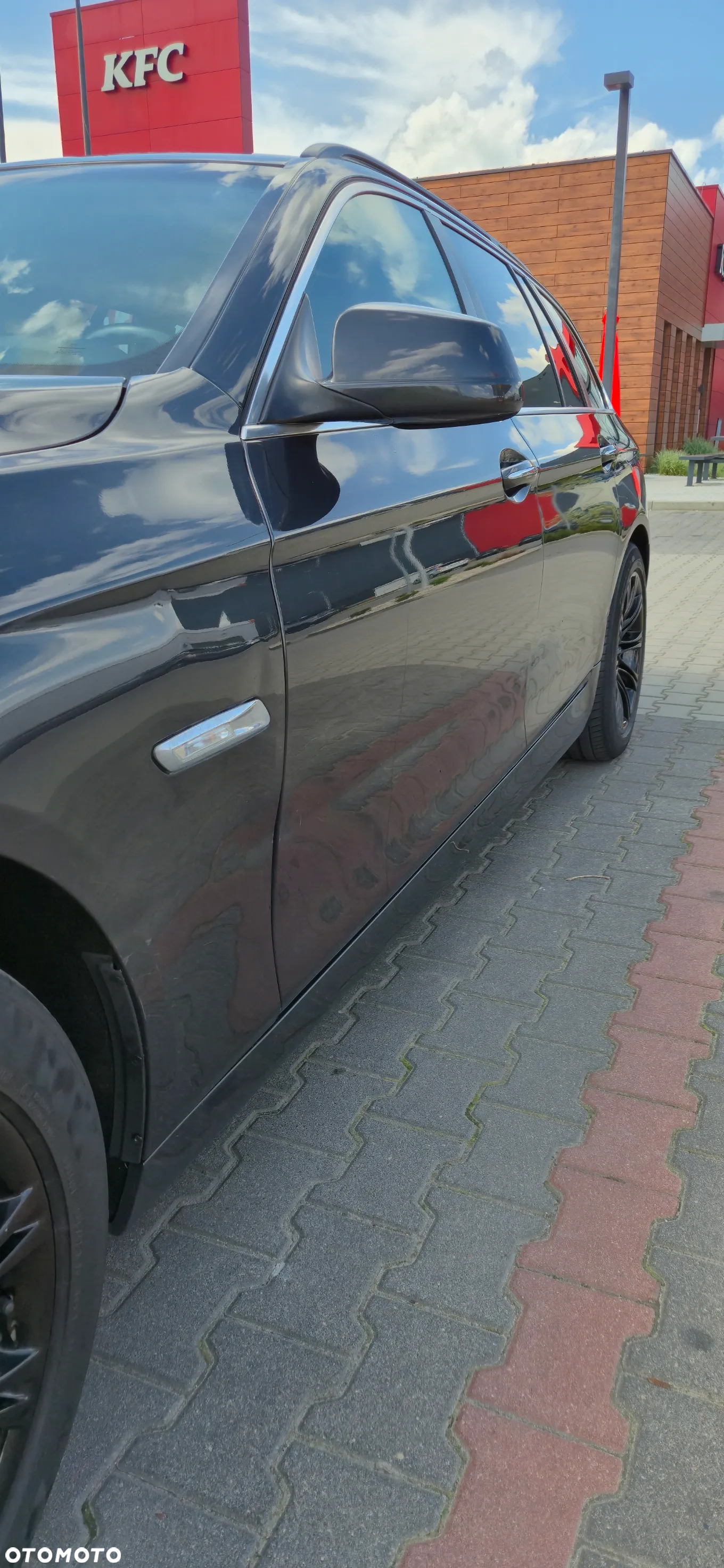 BMW Seria 5 520d Touring - 8