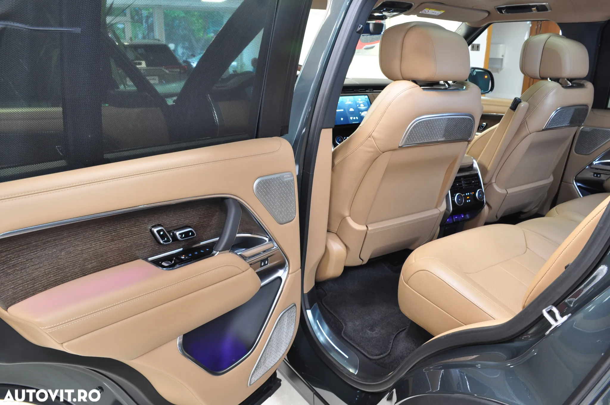 Land Rover Range Rover 3.0 I6 D350 MHEV Autobiography - 10