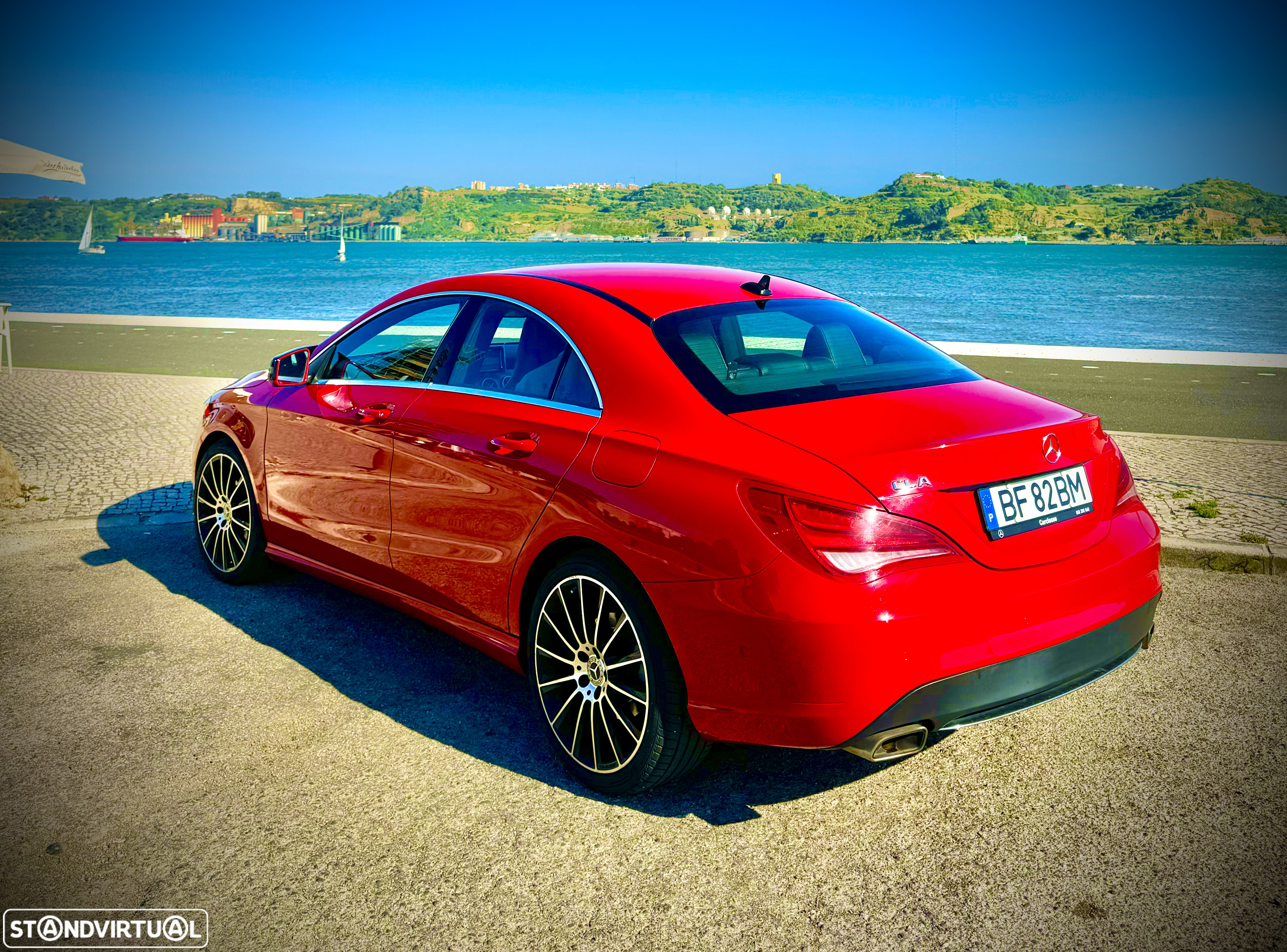 Mercedes-Benz CLA 180 UrbanStyle Edition - 3