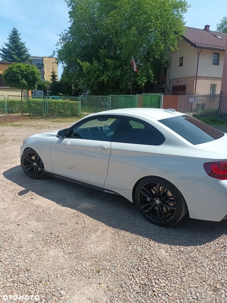 BMW Seria 2 220i M Sport - 4