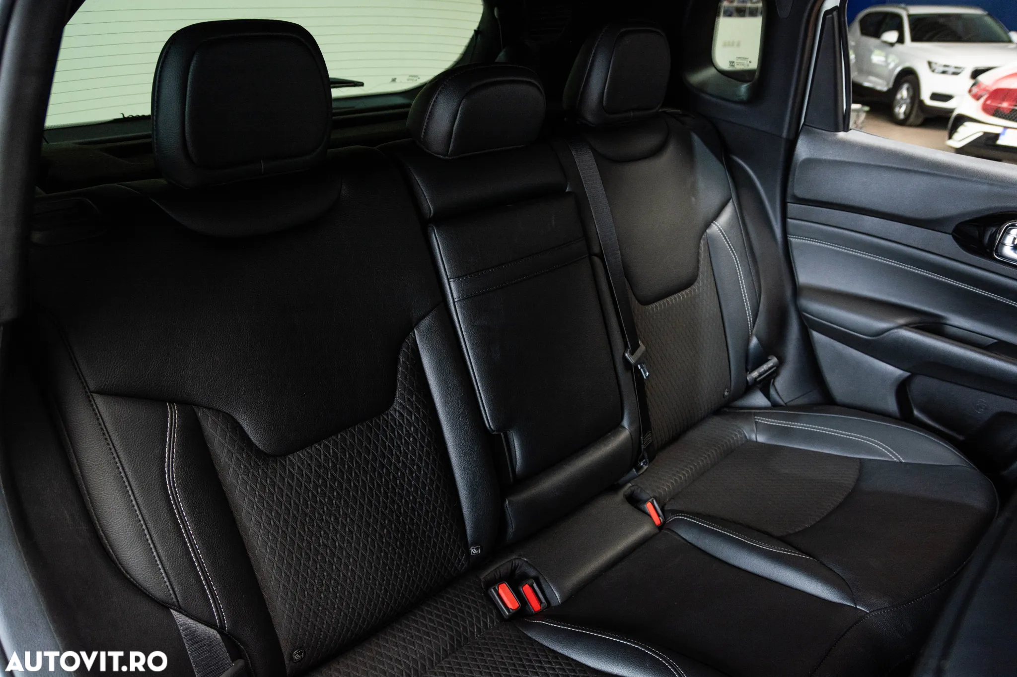 Jeep Compass 1.3 T4 4xe PLUG-IN HYBRID Automatik Altitude - 14