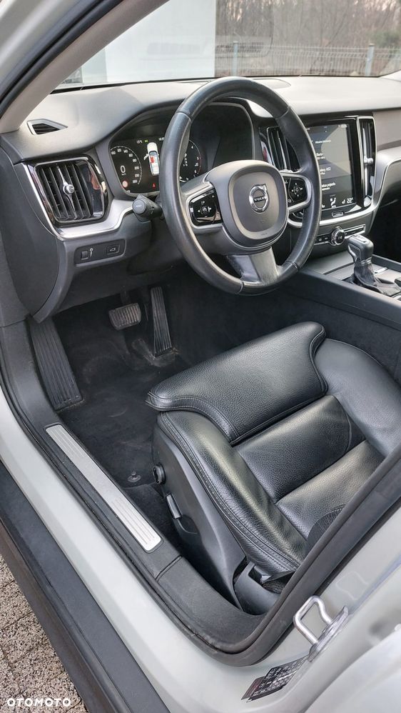 Volvo V60 Cross Country D4 AWD - 6