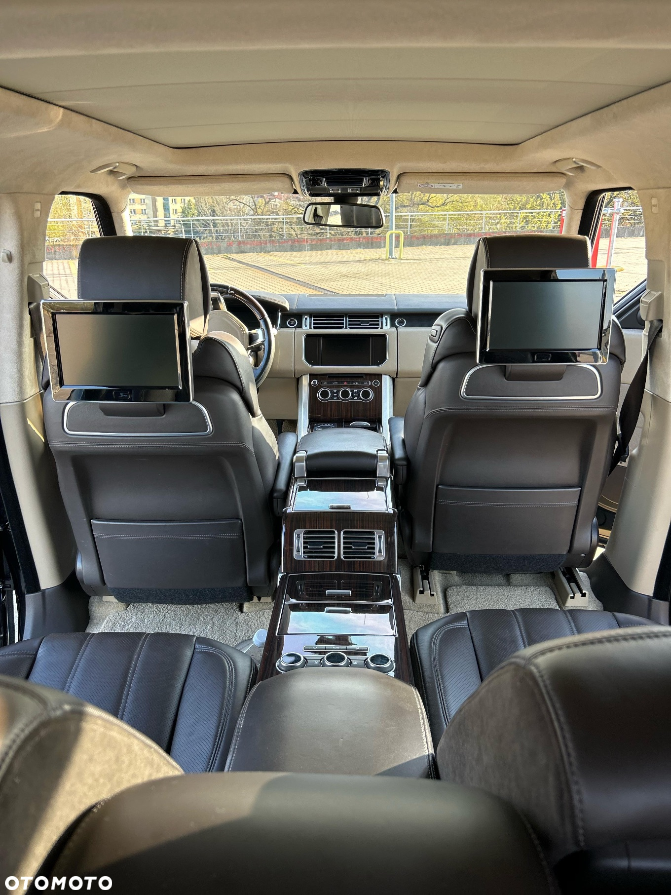 Land Rover Range Rover 4.4SD V8 LWB Vogue - 13