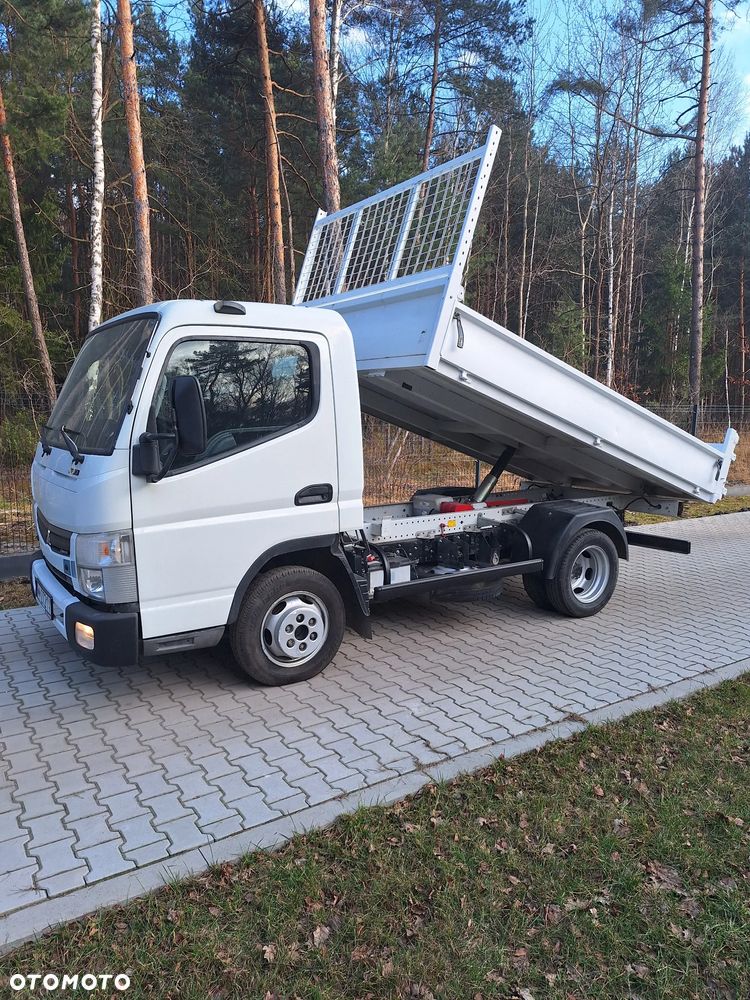 Mitsubishi CANTER FUSO - 1